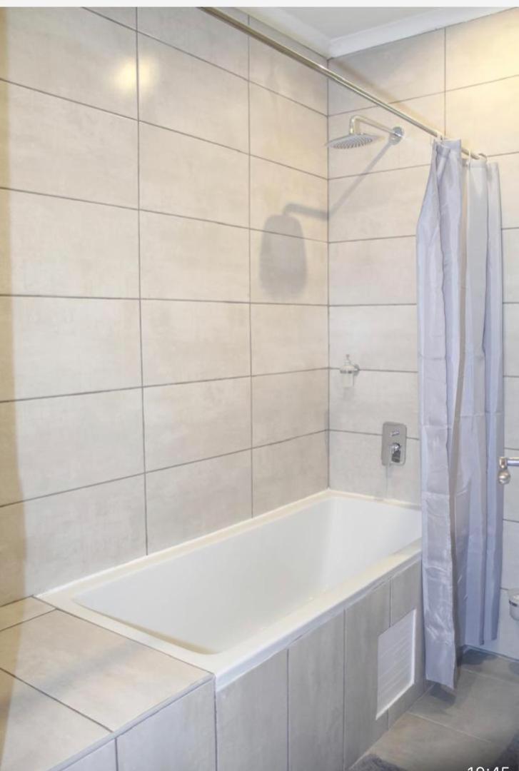Thito Manor Apartment Maun Luaran gambar