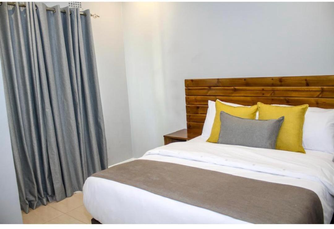 Thito Manor Apartment Maun Luaran gambar